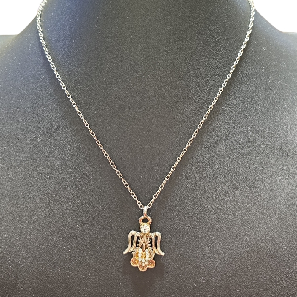 18" Angel Charmed Chain Necklace with Stones L8